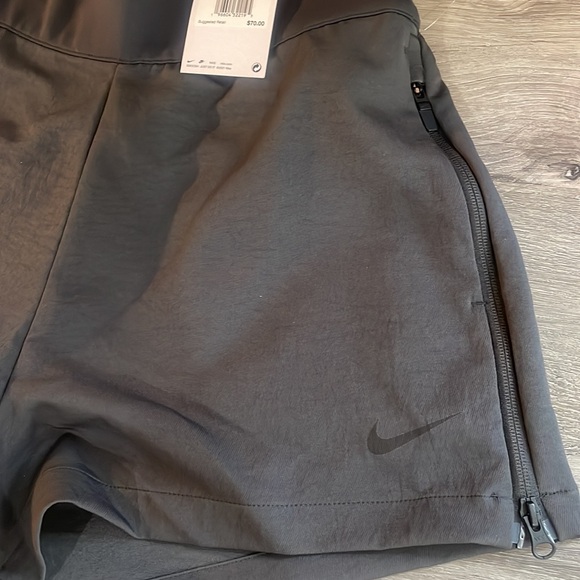 Nike high waisted grey anthracite shorts with pockets, zipped pocket, Large,NWT - Picture 7 of 10